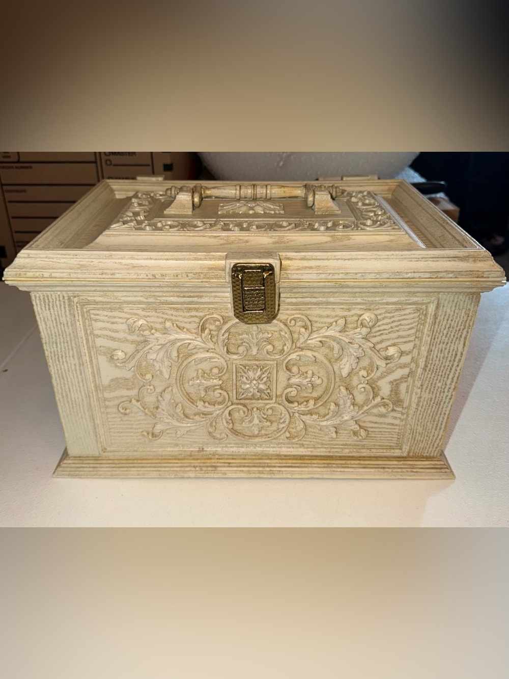 Vintage Max Klein Inc. Ivory plastic sewing box SC-4015 USA FULL!!! Of Supplies!